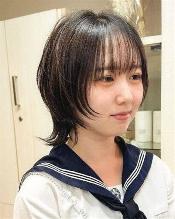 女子高生 ショートヘア：顔型別の長さと前髪の考え方