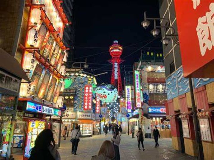 大阪・西成「あいりん地区」出身の芸能人は誰？公表情報でたどる